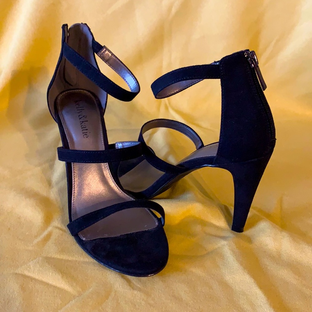Black shoes
